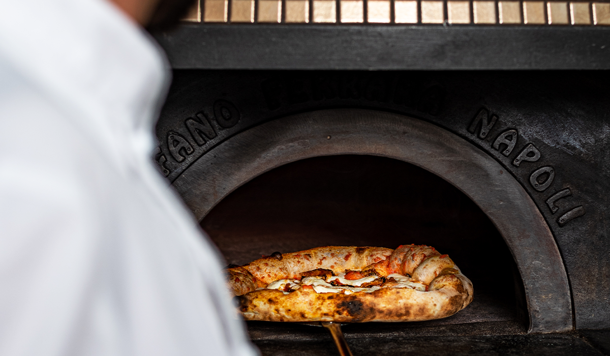 pizzeria portici via de curtis header 5